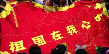 “但我们既不是恶魔，也不是神明，我们是人类啊，一个连弱小女孩都救不了的渺小人类啊”请问这是出自那部